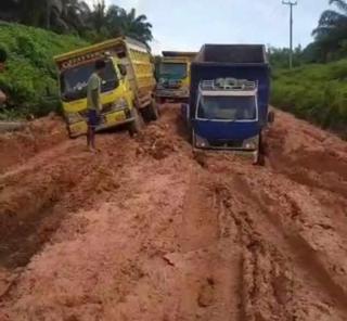 Sudah Harga Anjlok, Jalan Distribusi Juga Jeblok