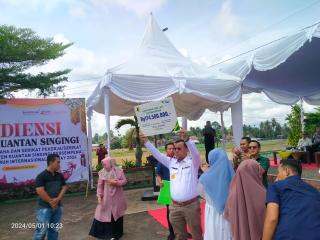 Targetnya Kuasai Hulu dan Hilir Sawit, 38 Anak Kuansing Dikuliahkan ke Universitas Top