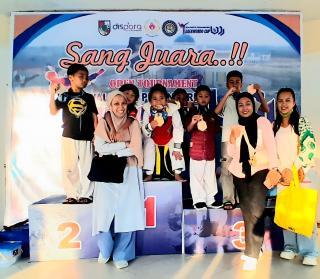 Perdana Ikut Kompetisi, Atlet Junior Taekwondo Nusalima Borong Tujuh Medali
