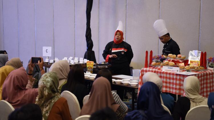 Pelaku UKMK Diajak Kembangkan Makanan Tradisional Berbahan Dasar Sawit