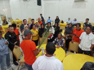 Pelaku UMKM Lidi Sawit Menaruh Asa pada BPDPKS dan Aspek-PIR Indonesia