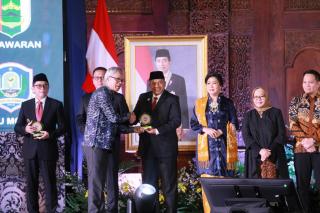 Angka Stunting Turun Drastis, Bupati Siak Raih Penghargaan dari BKKBN