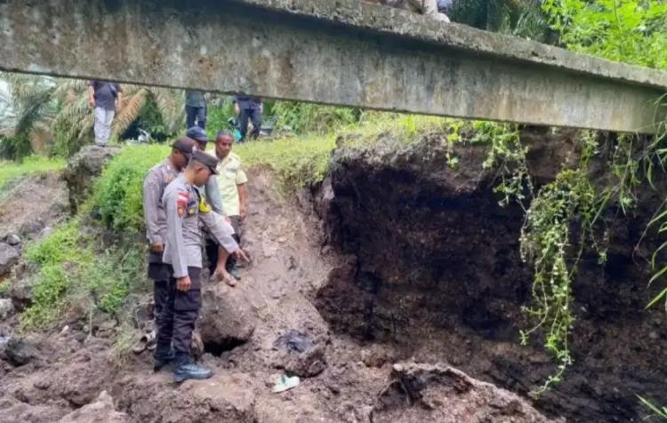Cari Emas di Kebun Sawit, Dua Pendulang Tewas Tertimbun