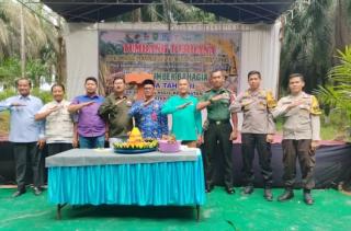 Tumbang Perdana Peremajaan Sawit Rakyat Dimanfaatkan untuk Gelar Cooling System