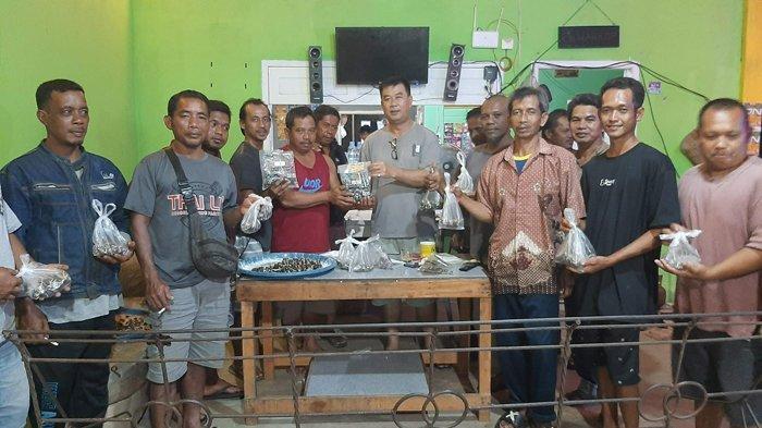 Begini Cara Anggota Dewan di Beltim Bantu Masyarakat Beralih dari Tambang ke Sawit