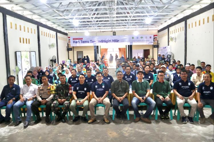 WEI Berhasil Tingkatkan Kapasitas Petani Sawit Swadaya 7 Desa di Inhil