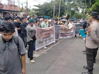 Ganggu Iklim Investasi, Massa AMPPI Minta Polda Riau Selidiki Oknum LSM