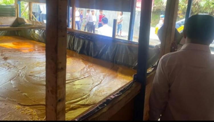 Lokasi Penampungan CPO Ilegal Digerebek, 5 Orang Ditangkap