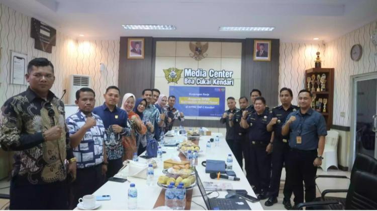 DPRD Kolaka Timur dan Bea Cukai Kendari Bahas Potensi Ekspor Pertanian dan Perkebunan