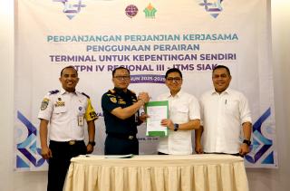 PTPN IV Regional III dan KSOP Pekanbaru Teken Perjanjian Penggunaan Perairan untuk TUKS ITMS Siak