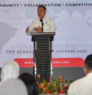 Koperasi Didorong Punya Pabrik Sendiri, Petani Sawit Antre Beli Minyak Goreng Jangan Sampai Terulang