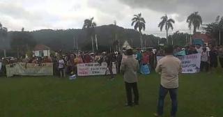 Masyarakat 8 Desa Tuntut Plasma dan Tolak Perpanjangan HGU PT GML