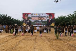 Tanam Jagung Serentak di Sultra Digelar di Kebun Sawit