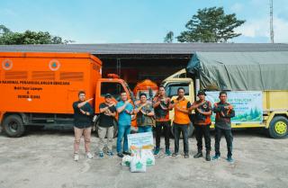 PTPN IV Regional III Salurkan 4 Ton Sembako untuk Korban Banjir Kampar