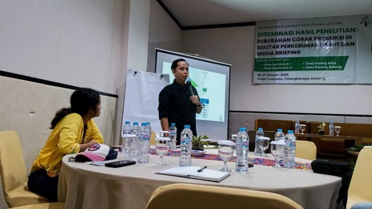 Ekspansi Sawit Paksa Masyarakat Adat di Seruyan Jadi Buruh Perkebunan