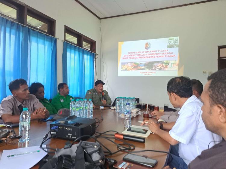 Pengurus Koperasi Sawit di Fakfak Dibimbing Kelola Kebun Plasma Secara Profesional