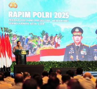 Diminta Tertibkan Lahan Sawit, Kapolri Persilahkan Jajaran Bentuk Satgas