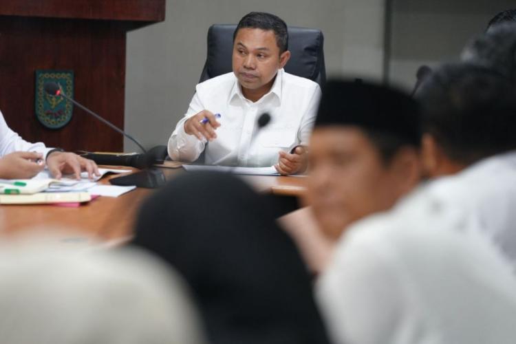 Jangan Cuma Sawit, Gubernur Riau Minta Ditetapkan Standar Harga Semua Komoditas Perkebunan