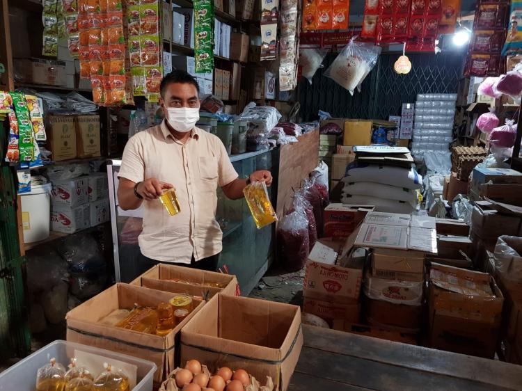 Cek Takaran MINYAKITA, Polresta Pekanbaru Sisir Pengecer Secara Acak