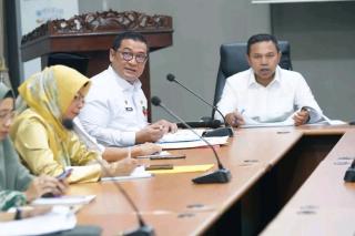 Banyak Perusahaan Sawit Tak Bayar Pajak di Riau, Gubernur: Umumkan Namanya!