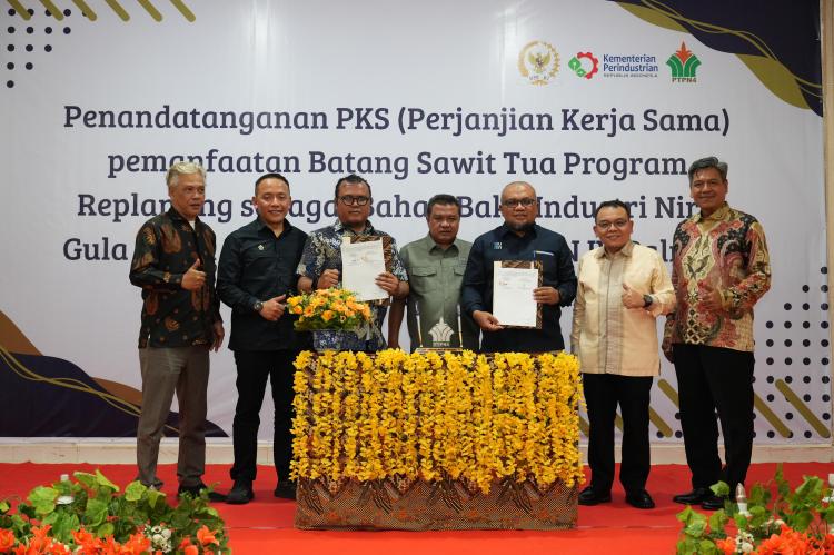 Stimulus Ekonomi Masyarakat, PTPN IV PalmCo Jalin Kerja Sama Produksi Nira Sawit