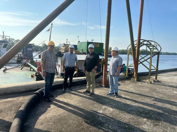 PTPN IV Regional III Kapalkan Ribuan Ton CPO dari Pelabuhan Siak