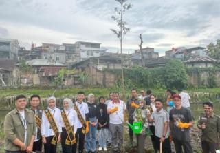 Peduli Lingkungan, JBC Tanam 1000 Pohon di Momentum Hari Bumi