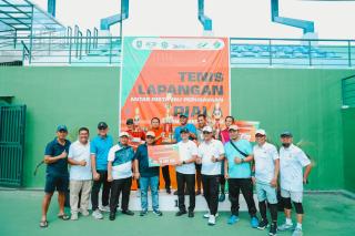 Hadapi Perlawanan Sengit Lanud RSN, PTPN IV Regional III Juara Turnamen Tenis Riau