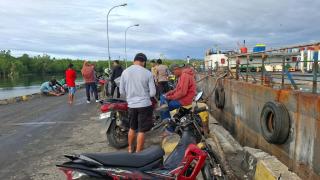Dua Kelompok Warga Ribut, Rebutan Bongkar Muat CPO di Pelabuhan Babana