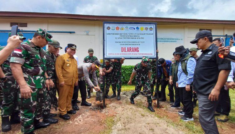 Kunjungi Satgas Garuda di Kotim, Kasum TNI Pimpin Penyitaan Lahan Sawit Ilegal