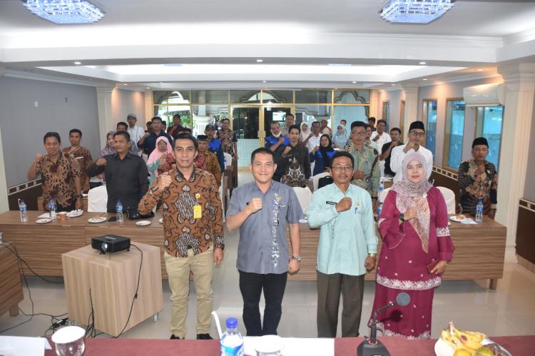 Petani Agam Diajak Remajakan Kebun Sawit Tua Didanai BPDP