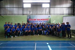 Kembangkan Padi Gogo, 100 Petani Gali Wawasan Sampai ke Jawa Barat