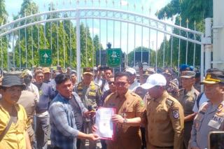 Bantu Warga Terdampak Penertiban TNTN, Bupati Pelalawan Butuh Data Valid