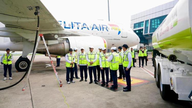 Pelita Air Pakai Bahan Bakar dari Minyak Jelantah untuk Penerbangan Jakarta–Bali