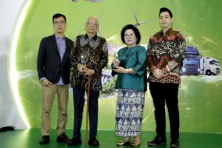 Dr Tatang Hernas Soerawidjaja Dianugerahi Gelar Bapak Kemurgi Indonesia