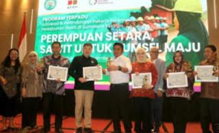 Muara Enim Diganjar Penghargaan Berkat Perlindungan Buruh Sawit Perempuan