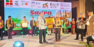 Raih Penghargaan Kampus Riset Sawit Indonesia 2025, UNRI Pamer Inovasi Drone dan Pengendali Gulma