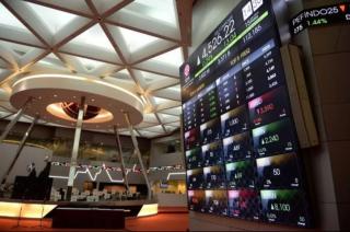 Melejit 167%, Perdagangan Saham Emiten Sawit ini Kena Suspensi