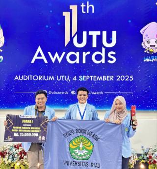 Kalahkan UI dan UGM, Inovasi Kertas Tanam dari Sawit Antar UNRI Juara Nasional