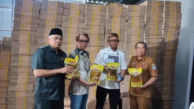 Bontang Bangga, Minyak Goreng Lokal ‘Saro’ Resmi Tersedia di Pasaran