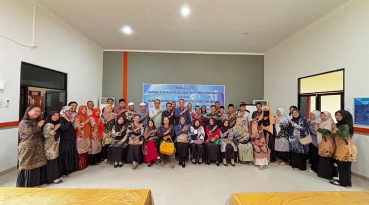 PTPN IV Regional III Menyemai Masa Depan Lewat Pendidikan