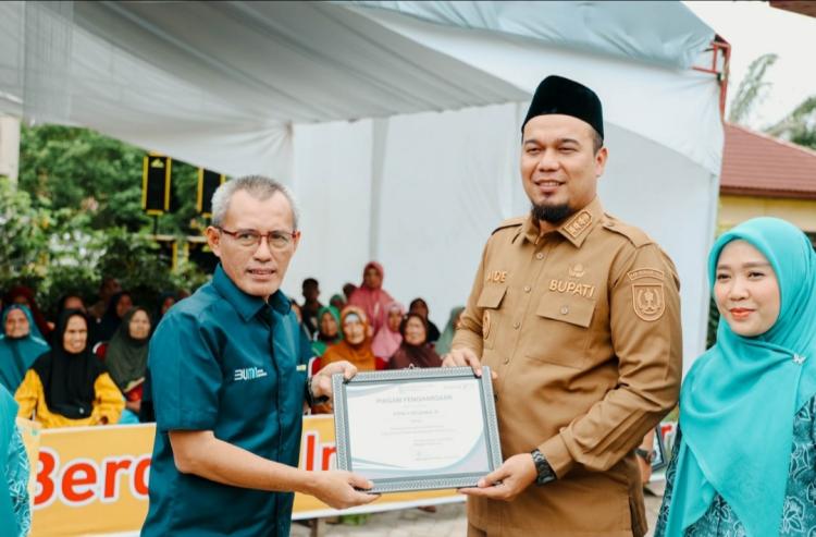 PTPN IV Regional III Kucurkan Lebih Rp 3 Miliar untuk Program TJSL di Indragiri Hulu