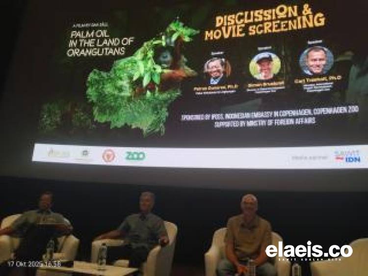  Palm Oil in The Land of Orangutans: Potret Titik Temu Sawit dan Konservasi