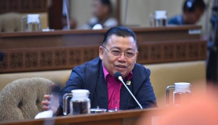 Legislator Ini Ingatkan Pemerintah: Sawit Jadi Bahan Bakar, Cuma Untungkan Industri Besar! 