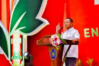 Sawit Antarkan RI Mandiri Energi, Bahlil Tantang Generasi Muda Ikut Ambil Peran