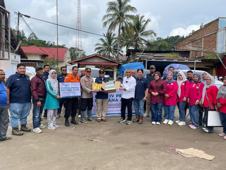 PTPN IV Regional 4 Turun dan Salurkan Bantuan Darurat Korban Banjir dan Longsor&nbsp;