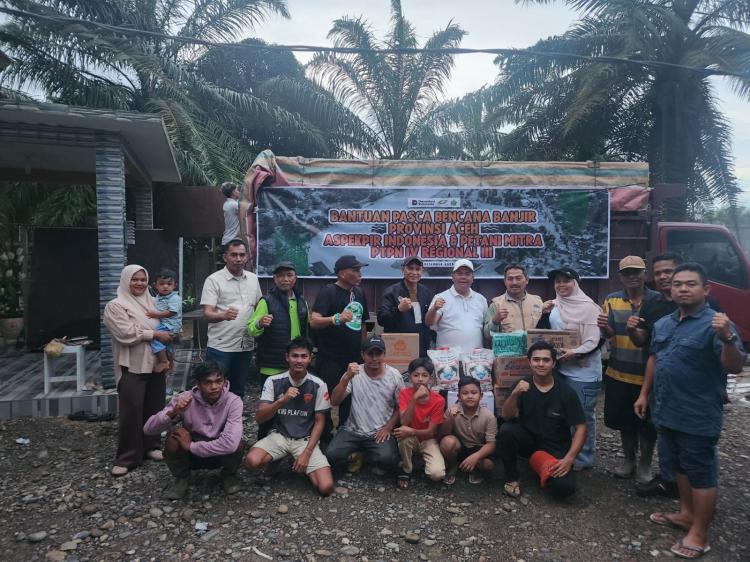 PTPN IV Regional 3 Bersama Aspek-PIR Indonesia dan Koperasi Binaan Salurkan Bantuan Korban Bencana di Aceh