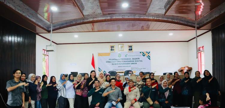 Dorong Pemberdayaan Perempuan dan Ekonomi Desa, REA Taja Pelatihan UMKM