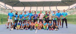 PTPN IV Regional III Kembali Ukir Prestasi, ATN Sabet Juara Umum Kejurnas Tenis Junior Sawahlunto 2025