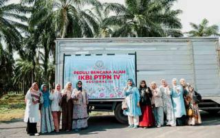 PTPN IV Regional III Riau Salurkan Bantuan di Tiga Provinsi Terdampak Bencana